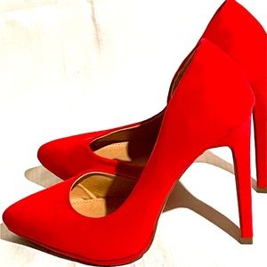 Red heels size 8